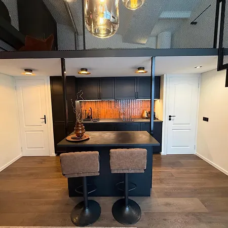Dramos Premium Loft With Terrace & Free Parking