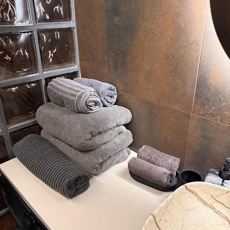 Dramos Premium Loft With Terrace & Free Parking